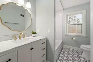 800 E Hermitage Rd, Bayside, WI 53217 - Photo 41