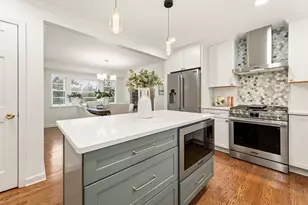 800 E Hermitage Rd, Bayside, WI 53217 - Photo 15