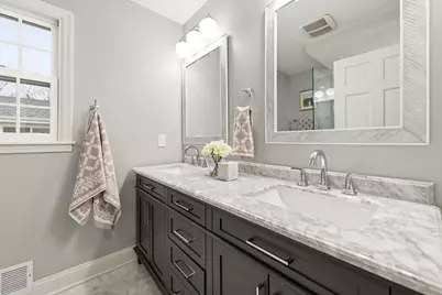 800 E Hermitage Rd, Bayside, WI 53217 - Photo 33