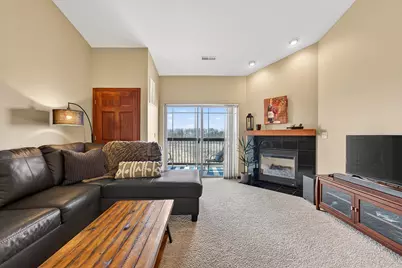 230  Hilldale Dr #1304, Hartford, WI 53027 - Photo 13