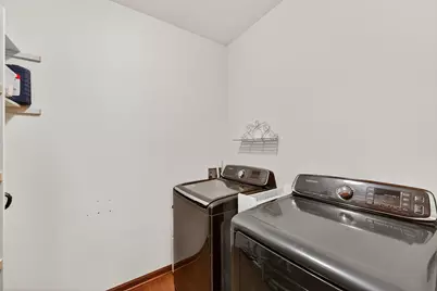 230  Hilldale Dr #1304, Hartford, WI 53027 - Photo 11