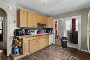 613 N 14th St, Sheboygan, WI 53081 - Photo 9