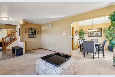 W142N10472  Magnolia Dr, Germantown, WI 53022 - Photo 7