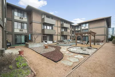 2025 E Greenwich Ave #201, Milwaukee, WI 53211 - Photo 17