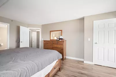 270 E Highland Ave #841, Milwaukee, WI 53202 - Photo 13