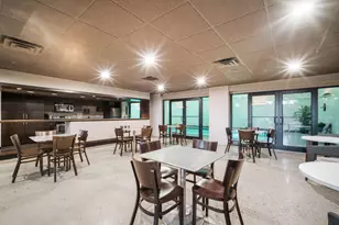 270 E Highland Ave, Milwaukee, WI 53202 - Photo 19