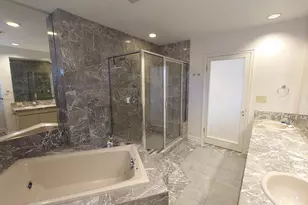 3200 E Hampshire St, Milwaukee, WI 53211 - Photo 11