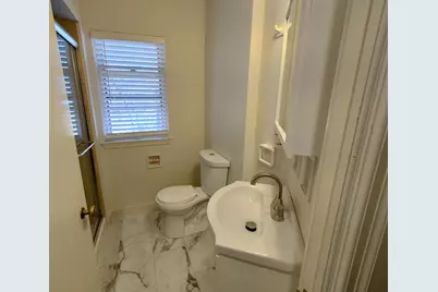 3200 E Hampshire St, Milwaukee, WI 53211 - Photo 25