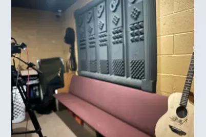 2324 W State St, Milwaukee, WI 53233 - Photo 9