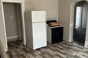 2441 N 1st St, Milwaukee, WI 53212 - Photo 15