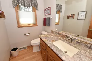 4203 W Tumble Creek Ct, Franklin, WI 53132 - Photo 19