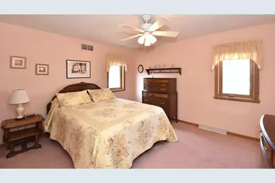 4203 W Tumblecreek Ct, Franklin, WI 53132 - Photo 31