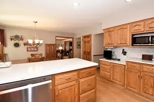 4203 W Tumble Creek Ct, Franklin, WI 53132 - Photo 15