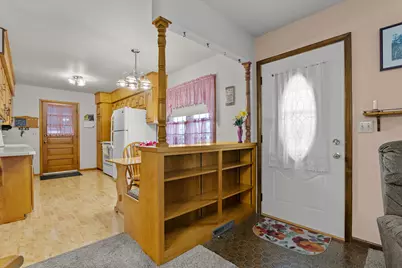 1702 S 25th St, Manitowoc, WI 54220 - Photo 3