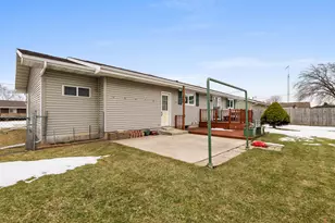 1702 S 25th St, Manitowoc, WI 54220 - Photo 29