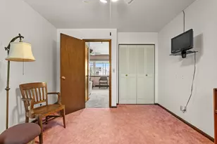 1702 S 25th St, Manitowoc, WI 54220 - Photo 17