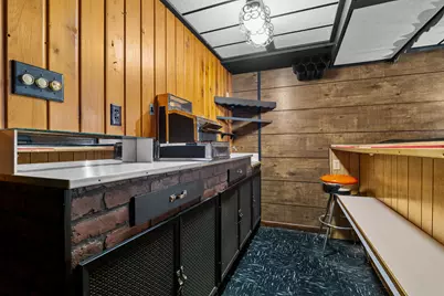 1702 S 25th St, Manitowoc, WI 54220 - Photo 27