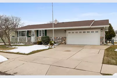 1702 S 25th St, Manitowoc, WI 54220 - Photo 1