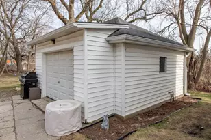 606 S Cogswell Dr, Salem Lakes, WI 53170 - Photo 17