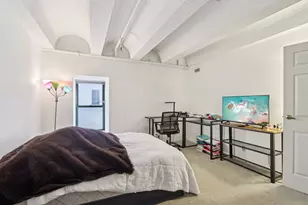 270 E Highland Ave, Milwaukee, WI 53202 - Photo 19