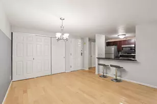 270 E Highland Ave, Milwaukee, WI 53202 - Photo 5