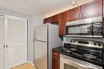 270 E Highland Ave #223, Milwaukee, WI 53202 - Photo 27