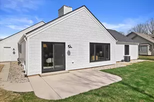 5155 W County Line Rd, Brown Deer, WI 53223 - Photo 27