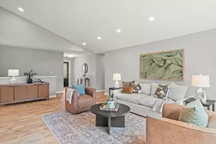 5155 W County Line Rd, Brown Deer, WI 53223 - Photo 7