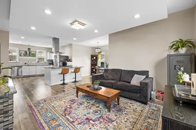 224 W Martin Ln, Milwaukee, WI 53207 - Photo 7