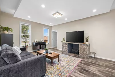 224 W Martin Ln, Milwaukee, WI 53207 - Photo 5