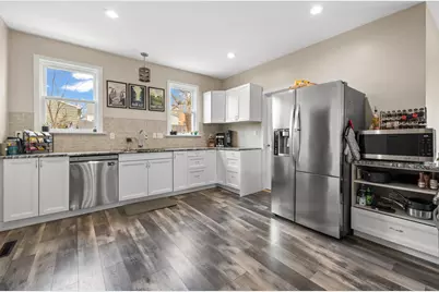 224 W Martin Ln, Milwaukee, WI 53207 - Photo 9