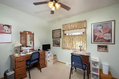 6968 W Tesch Ave, Milwaukee, WI 53220 - Photo 17