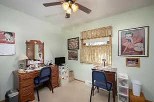 6968 W Tesch Ave, Milwaukee, WI 53220 - Photo 17