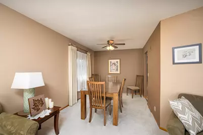 6968 W Tesch Ave, Milwaukee, WI 53220 - Photo 5