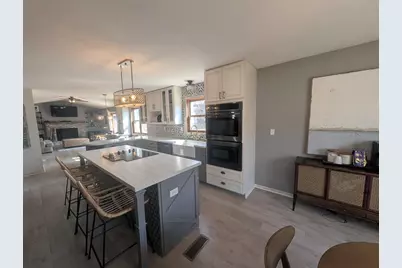 121  Evergreen Dr, Delavan, WI 53115 - Photo 3