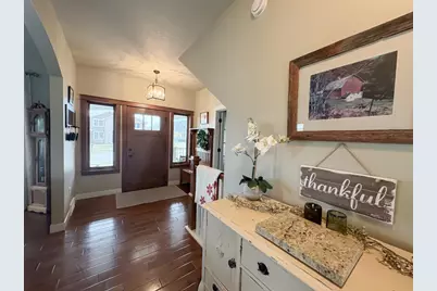 420  Driftwood St, West Salem, WI 54669 - Photo 5