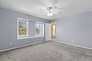 4413 Magna Vista Dr, Jackson, WI 53037 - Photo 27