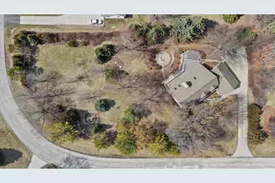 4413  Magna Vista Dr, Jackson, WI 53037 - Photo 43