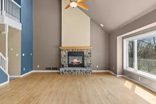 4413 Magna Vista Dr, Jackson, WI 53037 - Photo 13