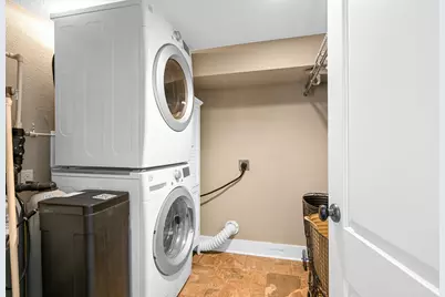 616  Kopmeier Dr, Pewaukee, WI 53072 - Photo 23