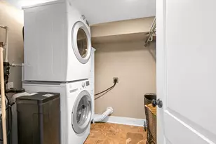 616 Kopmeier Dr, Pewaukee, WI 53072 - Photo 23