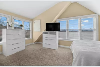 616  Kopmeier Dr, Pewaukee, WI 53072 - Photo 15