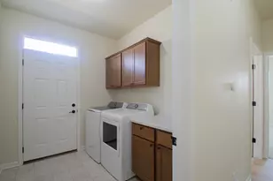 613 Hunter Oaks Blvd, Watertown, WI 53094 - Photo 25