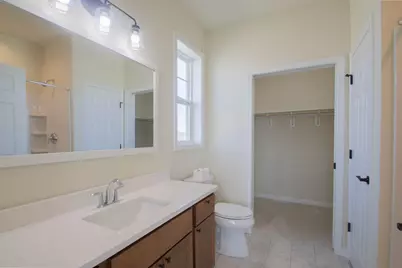 613  Hunter Oaks Blvd, Watertown, WI 53094 - Photo 21