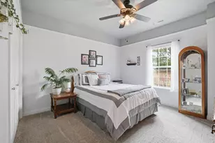 2287 W Vista Bella Dr, Oak Creek, WI 53154 - Photo 15