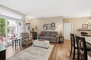 2287 W Vista Bella Dr, Oak Creek, WI 53154 - Photo 3