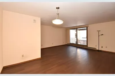 3916 N Oakland Ave #224, Shorewood, WI 53211 - Photo 7