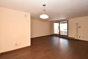 3916 N Oakland Ave, Shorewood, WI 53211 - Photo 7