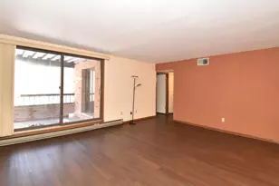 3916 N Oakland Ave, Shorewood, WI 53211 - Photo 5