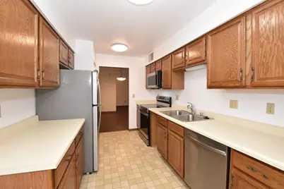 3916 N Oakland Ave #224, Shorewood, WI 53211 - Photo 11